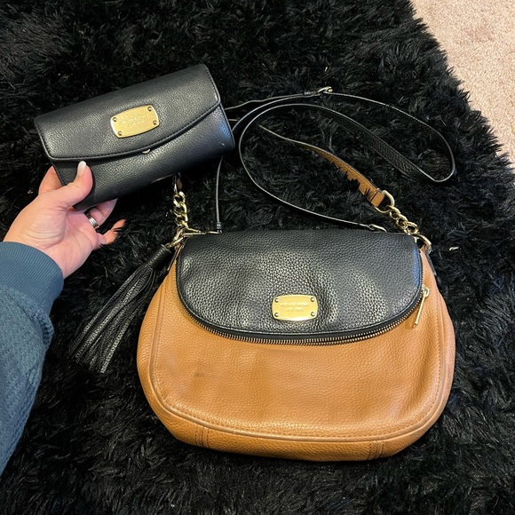 Michael Kors purse & wallet - Picture 1 of 12